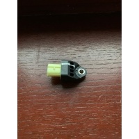 Датчик удара столкновения subaru oe 98235aj000