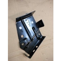 Renault master iv крепление крыла левый передняя 631438806r 641c30003r