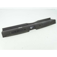 Mercedes - benz oe a1686930291 крышка порога багажника