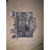 Подставка akumulatora октавия i 8n0804373