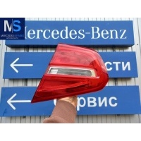 Фонарь крышки багажника левый Mercedes GLA X156 2012 A1569061258,1569061258