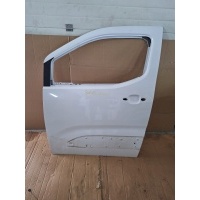 Партнер berlingo 4 iv 18 - 23 rok левая дверь передняя 9843490180 kgw703