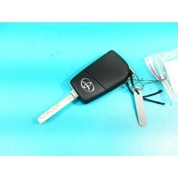 Пульт ключ toyota auris ii 2