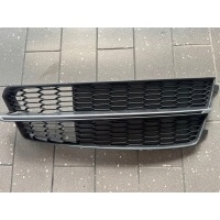 Audi oe 4g0807682 решётка противотуманок