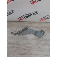 Кронштейн подушки безопасности Volkswagen Touareg NF 2013 7P6880571B