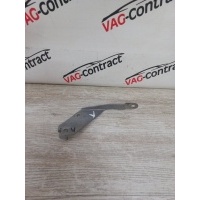 Кронштейн звукового сигнала Volkswagen Touareg NF 2013 7P6951182C
