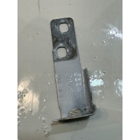 Крепление крыла левый audi a4 b9 8w0821433b