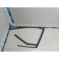 Уплотнитель стекла двери Volvo XC60 2017 31856302