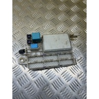 Блок предохранителей Toyota Hilux (2005-2015) Пикап 2013 827300K060