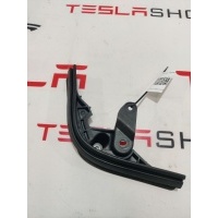 Уплотнитель Tesla Model X 2016 1473351-00-B,1473349-00-B,1049385-00-C