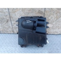 Корпус воздушного фильтра Opel Vivaro 2001 - наст. время 2008 93856612,