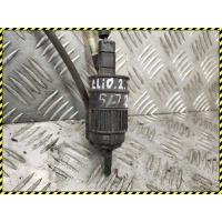 Насос (моторчик) омывателя стекла Renault Clio 2 1999 7700430702