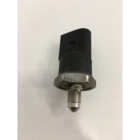 Датчик давления топлива volkswagen гольф v 1.6 fsi 0261545008