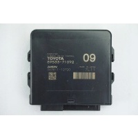 Блок управления блок раздаткой toyota hilux 89533 - 71092 363811 - 12720