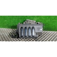 Корпус воздушного фильтра Mercedes A W169 2004 A 640 090 06 01, 640 094 02 04