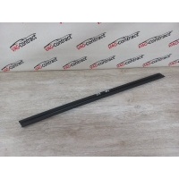 Уплотнитель стекла двери Skoda Octavia A7 2013 5E0837479, 5E0837480