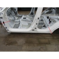 Hr - v iii 22r порог левый nh883p