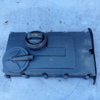 Крышка клапонов volkswagen 2.0 tdi bkd azv 03g103475