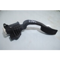 Потенциометр газа opel адам 13305804