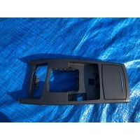 Audi a6 c6 тоннель центральная 4f1864261 4f1862533