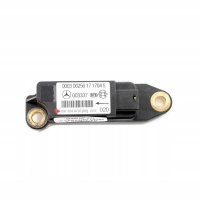 Мерседес w202 w208 w210 датчик о столкновении. подушки боковой a0018200726