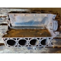 Blok двигателя мерседес w107 r 107 4 , 5 1170110801