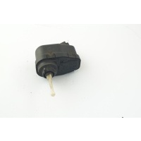 Моторчик регулирования передняя лампы audi 80 b4 8a0941295