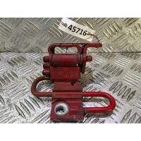 Петля двери передней правой Volkswagen Golf 4 1997-2006 1998 4B0831412A