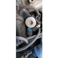 Форсунка Volkswagen Golf 1998 037906031ad
