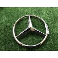 Эмблема решетки радиатора Mercedes GLE W166 11-18 Mercedes-Benz Параметр: Модель 2011 A0008880160