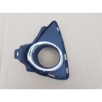 Заглушка противотуманок левая решётка хромированная toyota auris ii e18 2012 - 2015