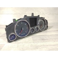 Панель приборов Volkswagen Touareg 7L 2005 7L6920881A