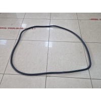 Уплотнитель двери Volkswagen Touareg 7L 2005 7L0867365E