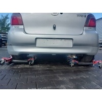 нижняя накладка бампера задняя металлическая опора toyota yaris i 99 - 03r лак . 199