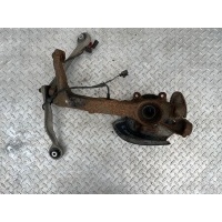 Кулак поворотный правый Audi A6 C5 (S6,RS6) 2000 8D0407258