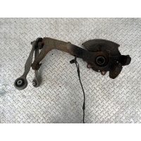 Ступица передняя левая Volkswagen Passat B5 1996 8D0407257