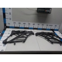 Кронштейн заднего бампера Citroen-Peugeot C5 (2004 - 2008) 741673