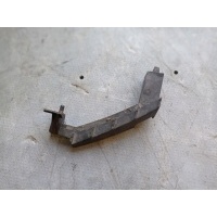 Mazda oe gs1d50161 каретка лампы передняя
