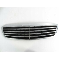 Mercedes - benz oe a2208800383 решетка радиатора