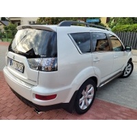 Mitsubishi outlander 2.0 di - d 4wd invite