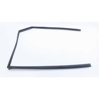 Уплотнитель стекла двери Mazda CX-7 ER 2007 EG2173605C