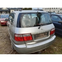 Стекло tylnej крышки багажника kia carens 2002 rok