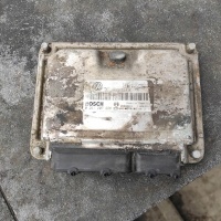 Блок управления двигателя volkswagen skoda seat 0261207228