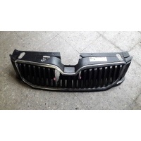 5e0853653 решетка радиатора skoda октавия iii