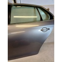 Дверь левая задняя volkswagen jetta v код лака la7t в сборе