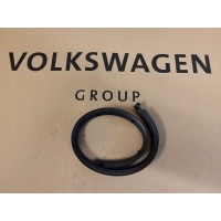 Уплотнитель дверь oe volkswagen 6r4837697a
