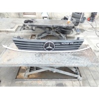 Решетка радиатора mercedes - benz вито w638 a6388880415