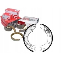 Brembo комплект челюстей колодок lr021877 lr031947
