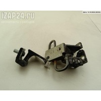 Петля двери передней правой Volkswagen Golf-5 2005 1k0831412k