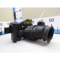 Патрубок воздушного фильтра Nissan Almera Tino (2000 - 2006) 16578AU000